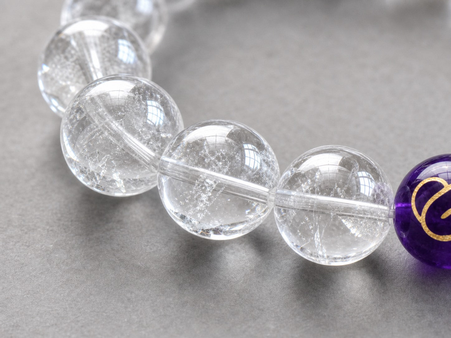 Metal-element white crystal bracelet